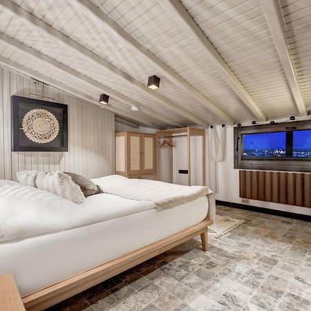 Parna Hotel Cunda Ruang foto