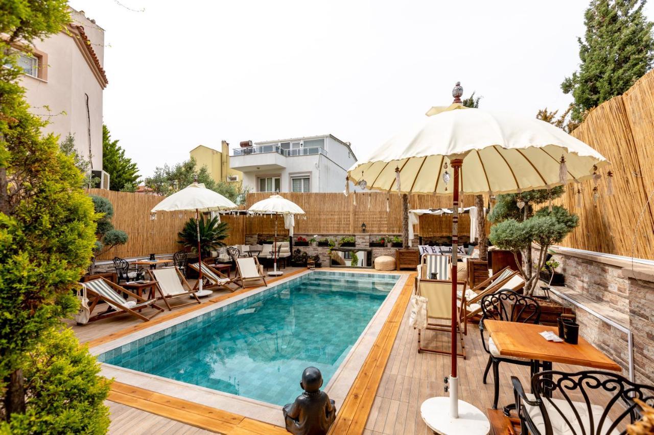 Parna Hotel Cunda Bagian luar foto