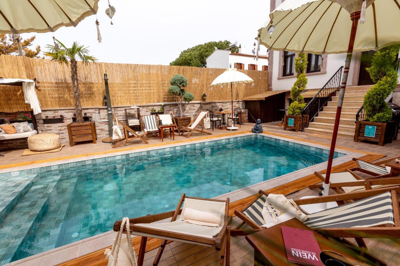 Parna Hotel Cunda Bagian luar foto
