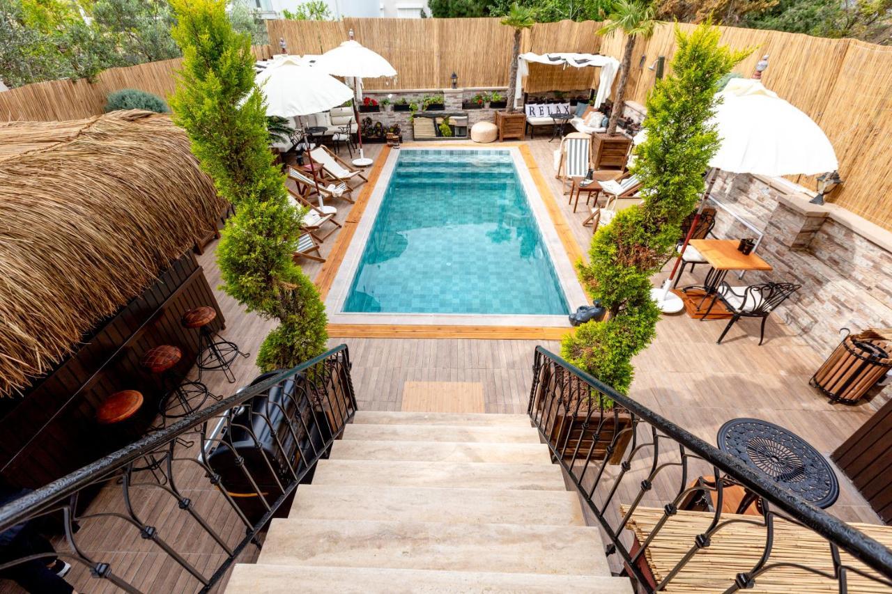 Parna Hotel Cunda Bagian luar foto