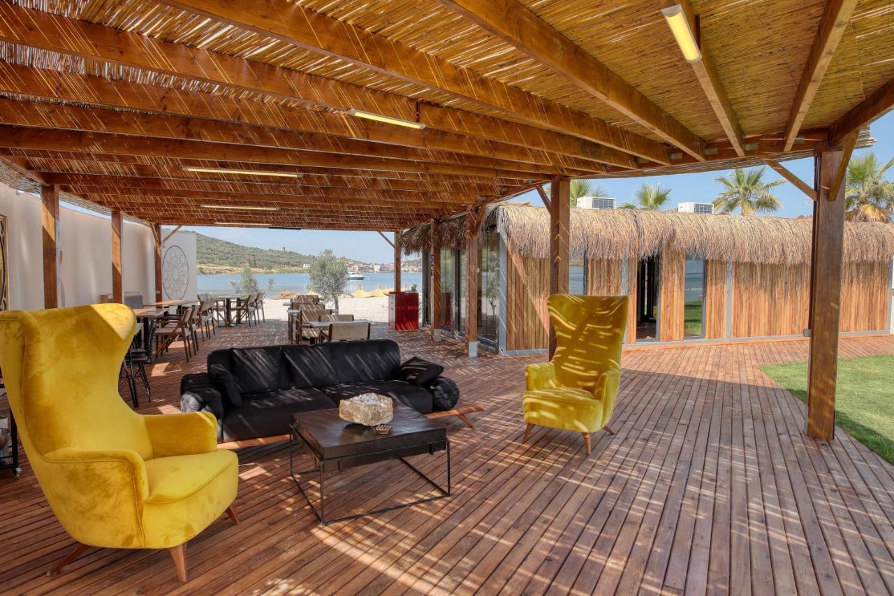 Parna Hotel Cunda Bagian luar foto