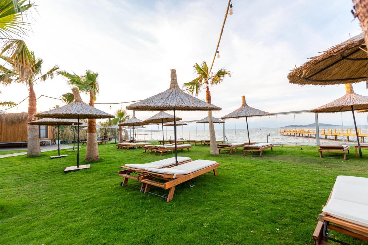 Parna Hotel Cunda Bagian luar foto