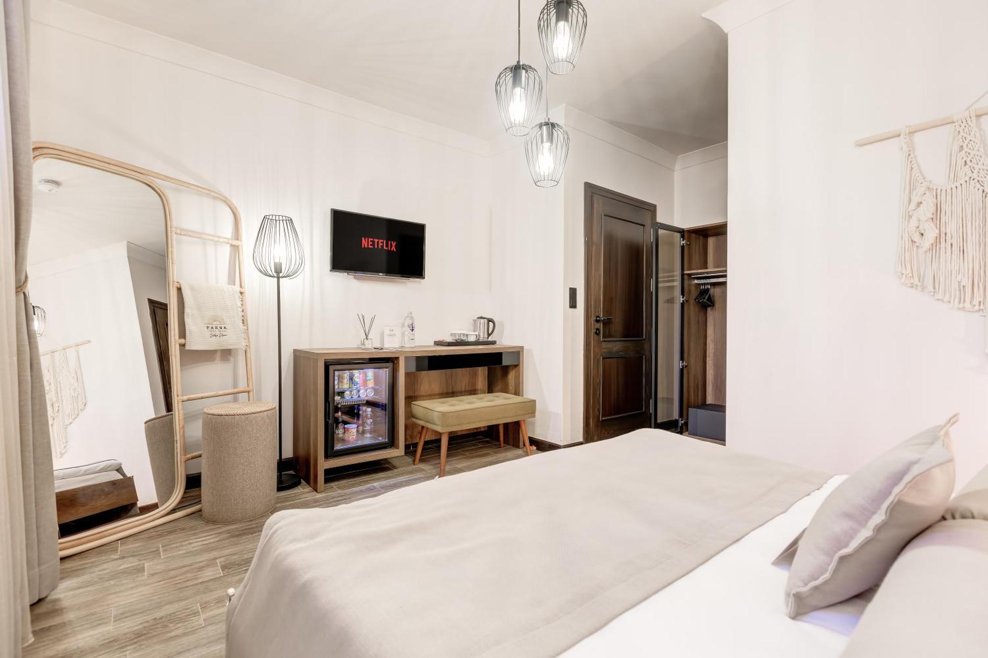 Parna Hotel Cunda Ruang foto