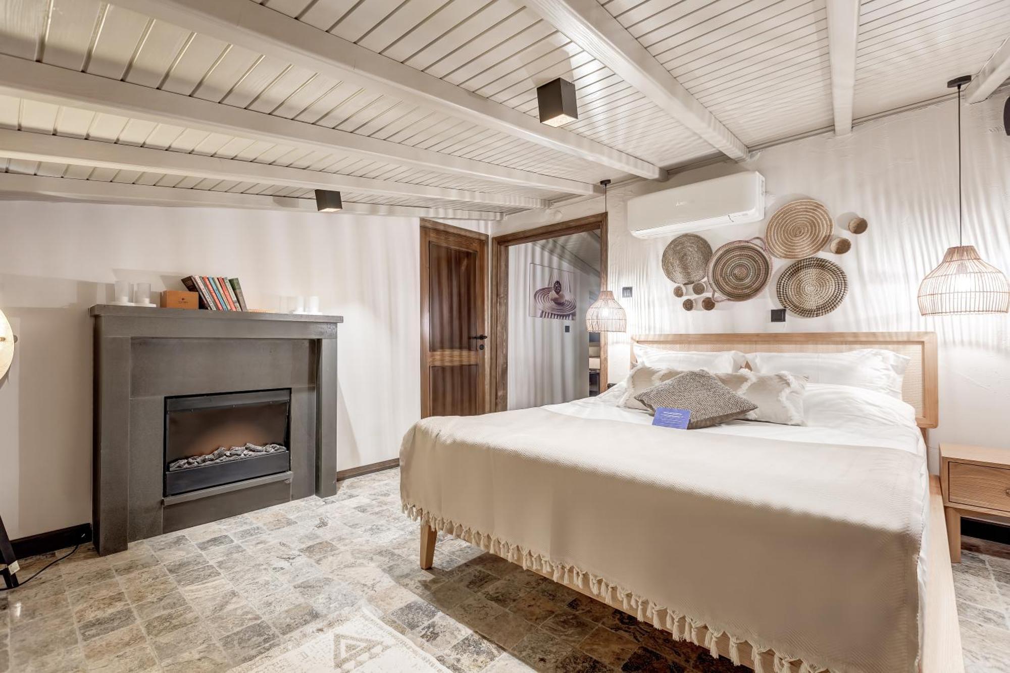 Parna Hotel Cunda Ruang foto