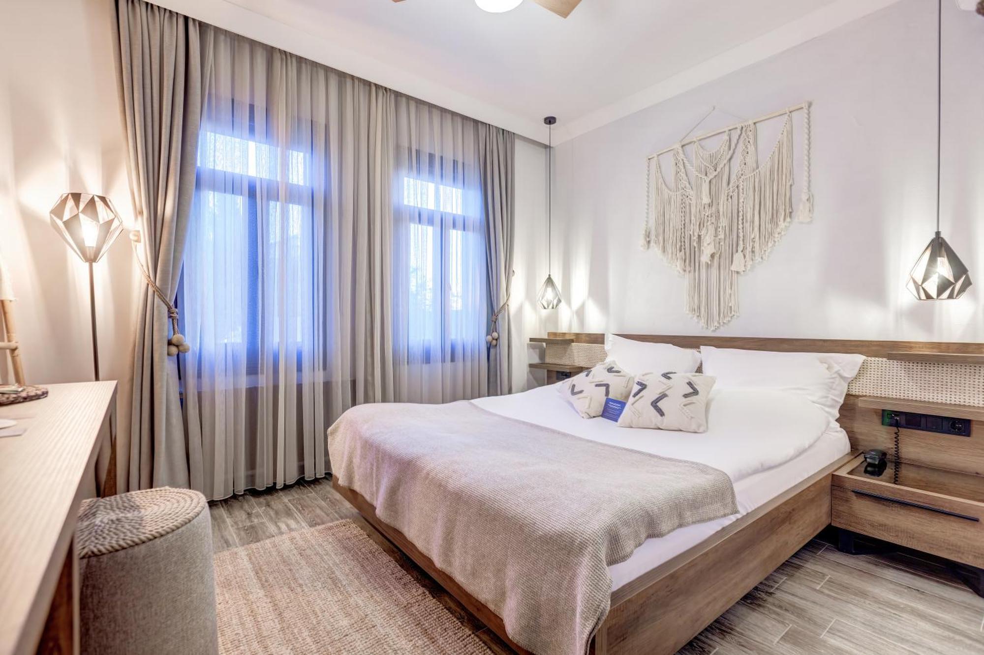 Parna Hotel Cunda Ruang foto